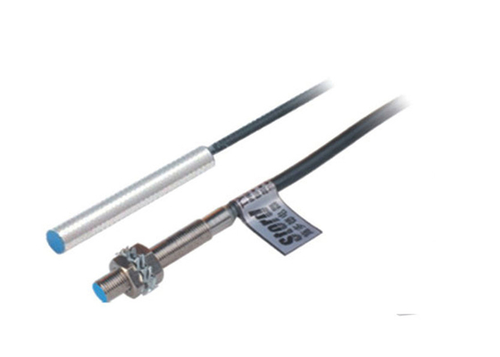 LM4 / LM5 Adjustable PNP Proximity Switch Inductive Infrared Detection With LED