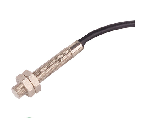 LM4 / LM5 Adjustable PNP Proximity Switch Inductive Infrared Detection With LED
