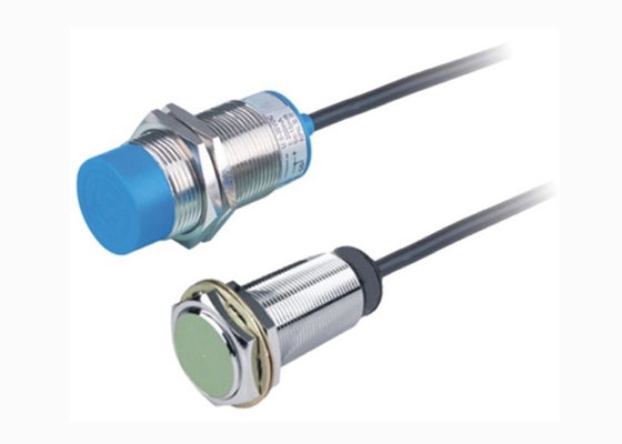 Count Bottles Adjustable Capacitive Type Proximity Sensor CM30 Wide Voltage Range