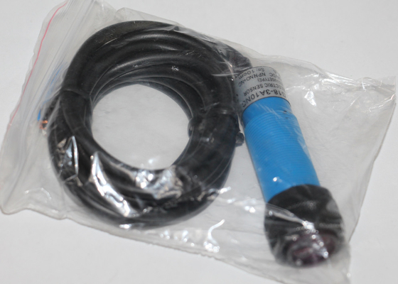 Diffuse Type Analog Photoelectric Switch G18